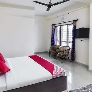 3* Hotel Oyo 49244 Green Castle Residency